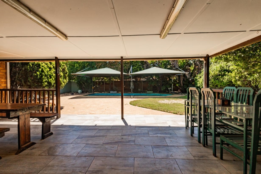 8 Bedroom Property for Sale in Joostenbergvlakte Western Cape